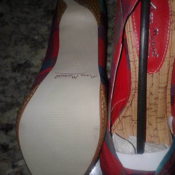 New Mixed Color Wood Open Toe Sandels - Picture 2 of 4